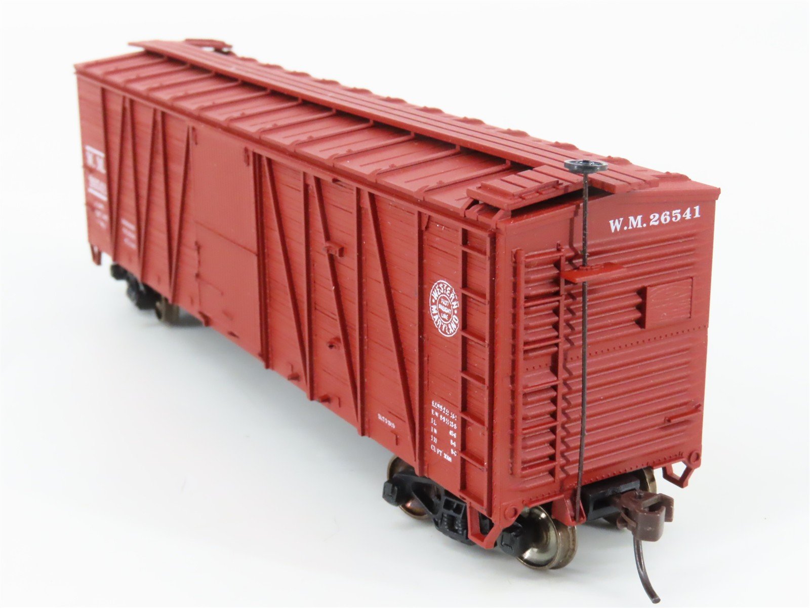 HO Accurail 4213 WM Western Maryland Fast Freight 40' Box Car #26541 - Upgraded