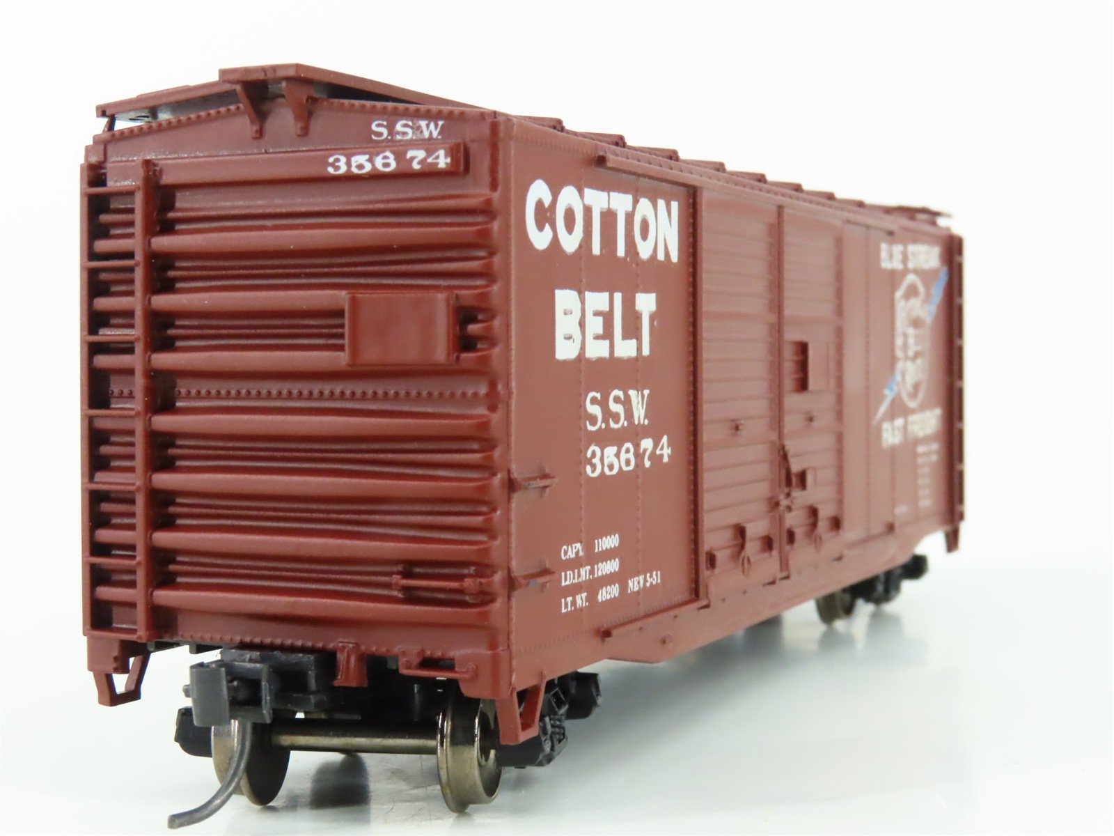 HO Accurail SSW Cotton Belt Blue Streak 40' Box Car #35674 - Custom & Upgraded