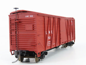 HO Scale Accurail 4219 LNE Lehigh & New England 40' Box Car #352 - Upgraded