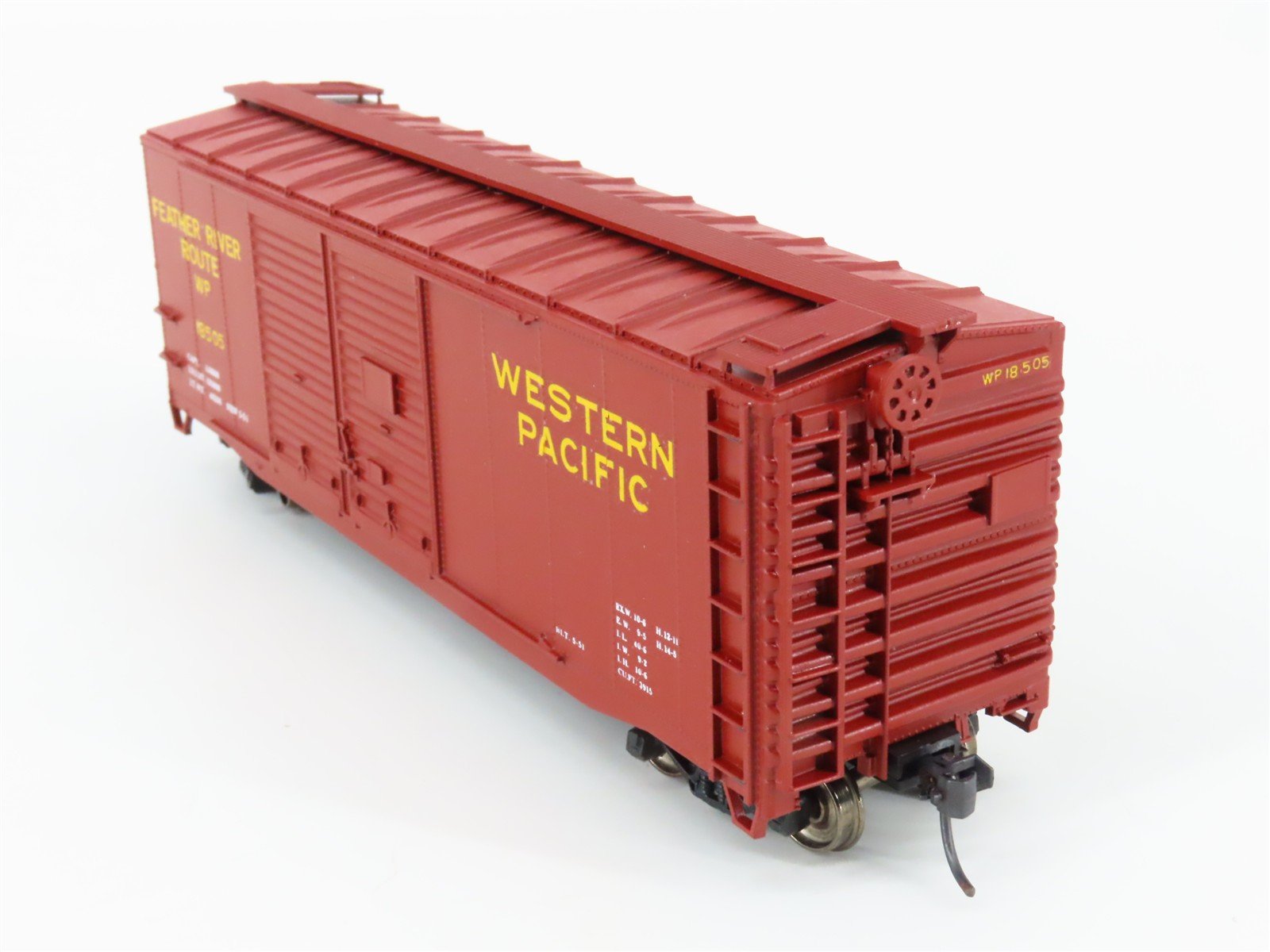 HO Accurail WP Western Pacific Feather River Route 40' Box Car #18505 - Custom