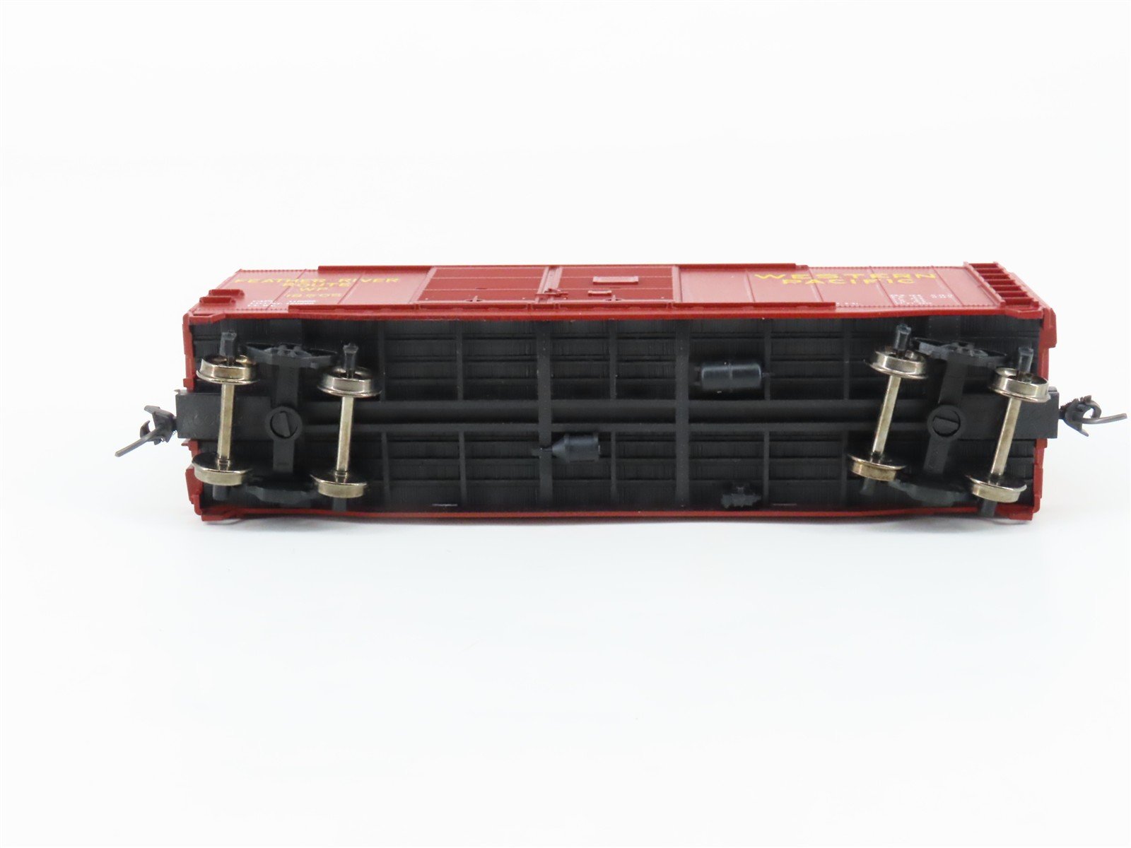 HO Accurail WP Western Pacific Feather River Route 40' Box Car #18505 - Custom