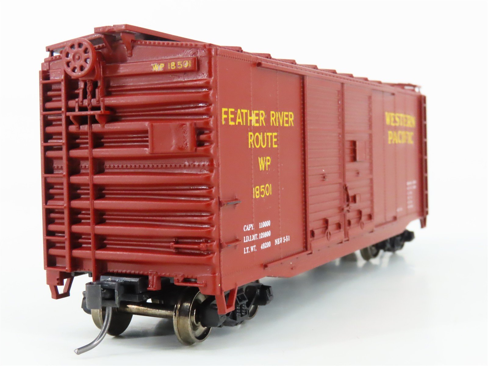 HO Accurail WP Western Pacific Feather River Route 40' Box Car #19501 - Custom