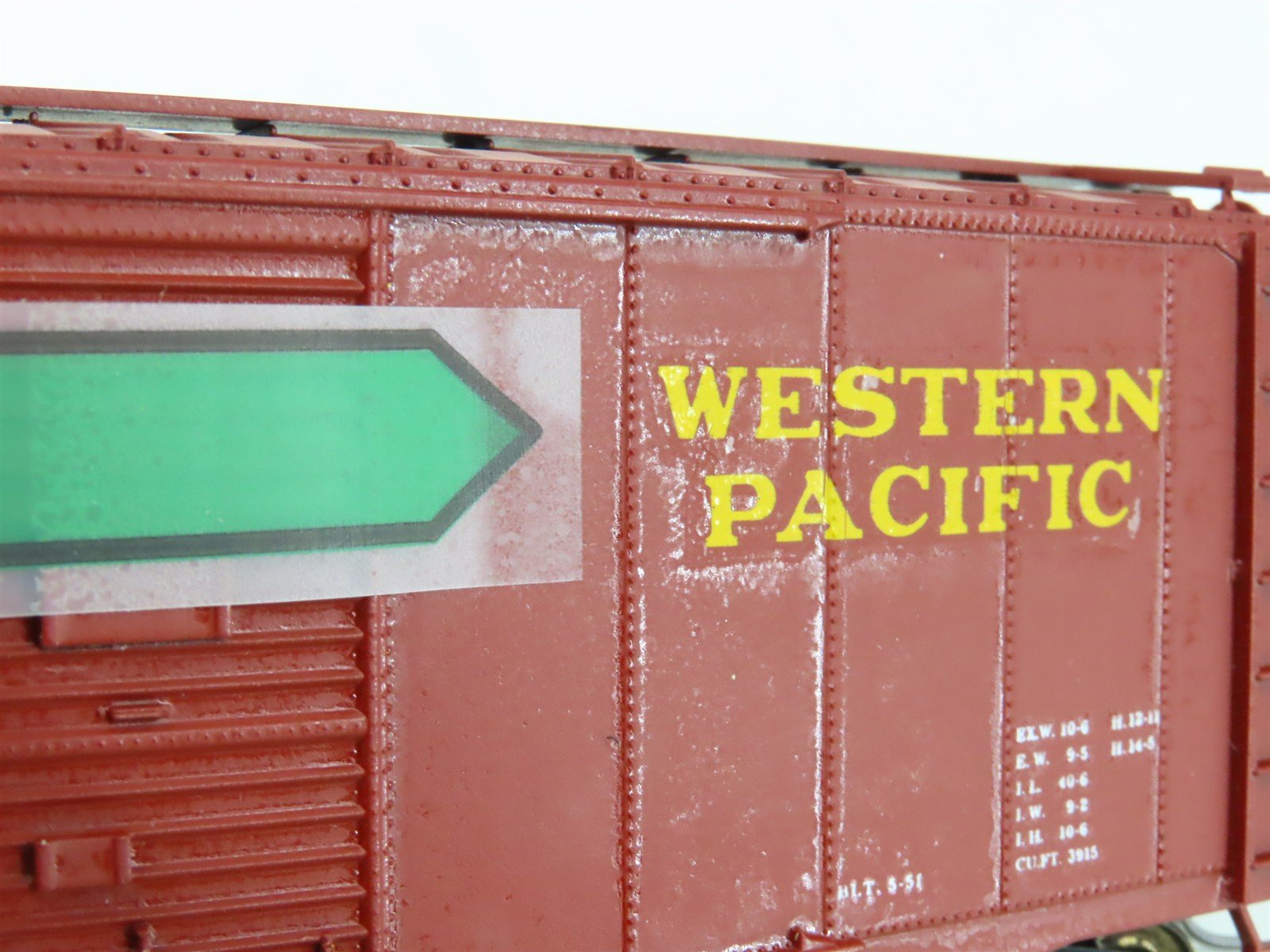 HO Accurail WP Western Pacific Feather River Route 40' Box Car #19501 - Custom