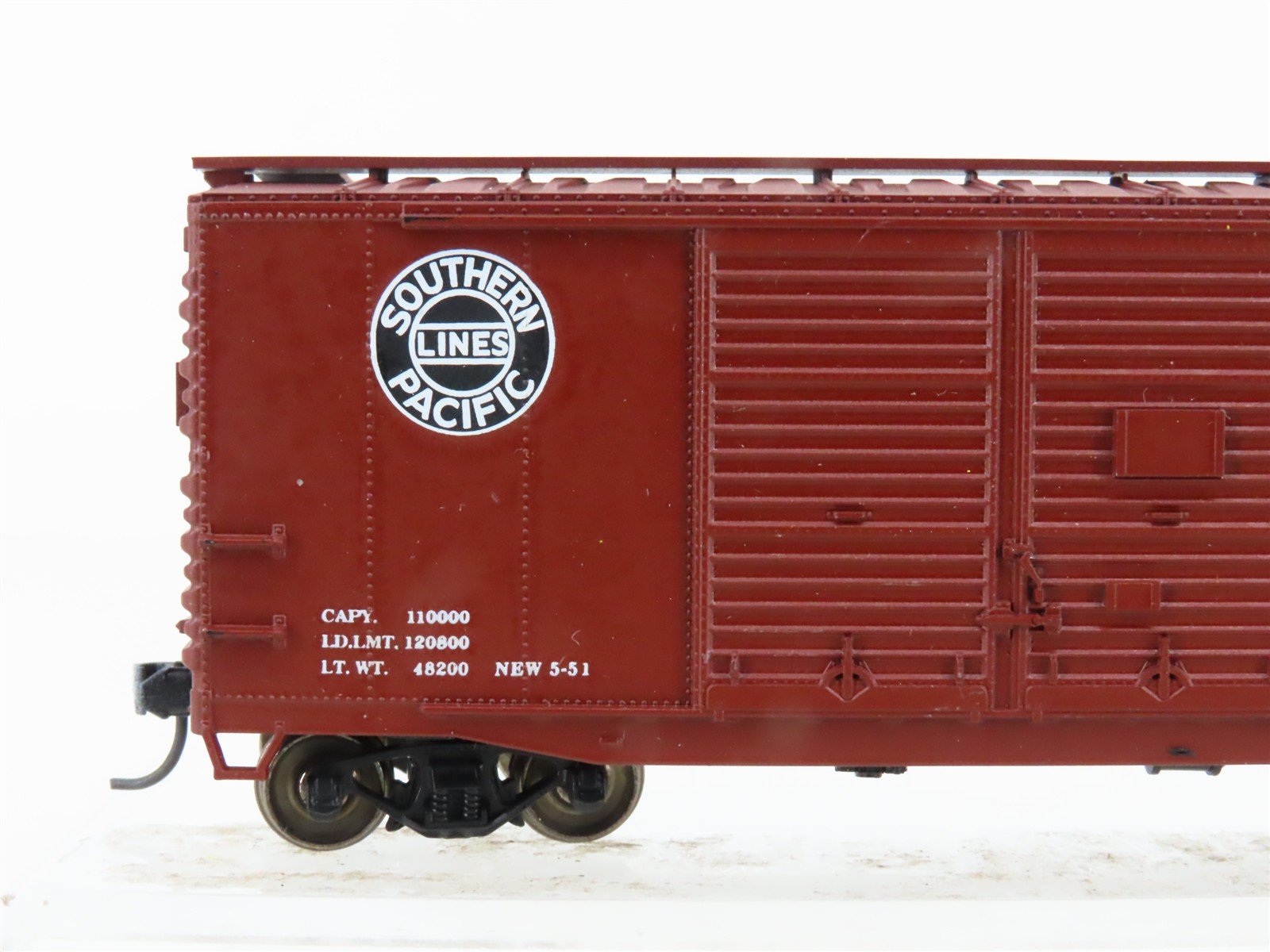 HO Scale Accurail SP Southern Pacific 40' Box Car #67890 - Custom & Upgraded