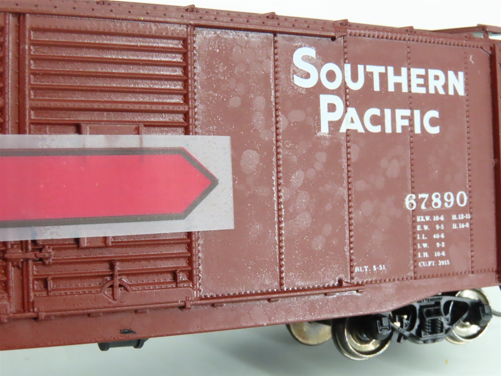 HO Scale Accurail SP Southern Pacific 40' Box Car #67890 - Custom & Upgraded