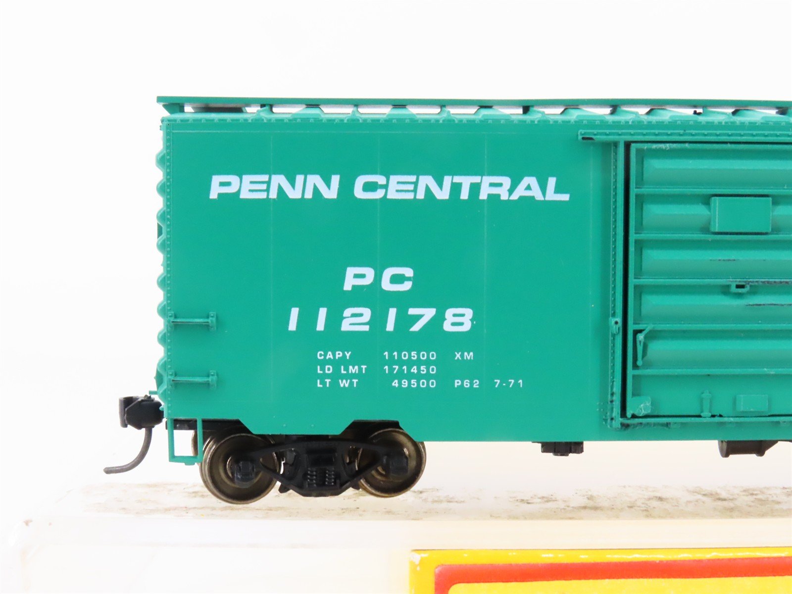 HO Scale Accurail 3411 PC Penn Central 40' Steel Box Car #112178 - Upgraded