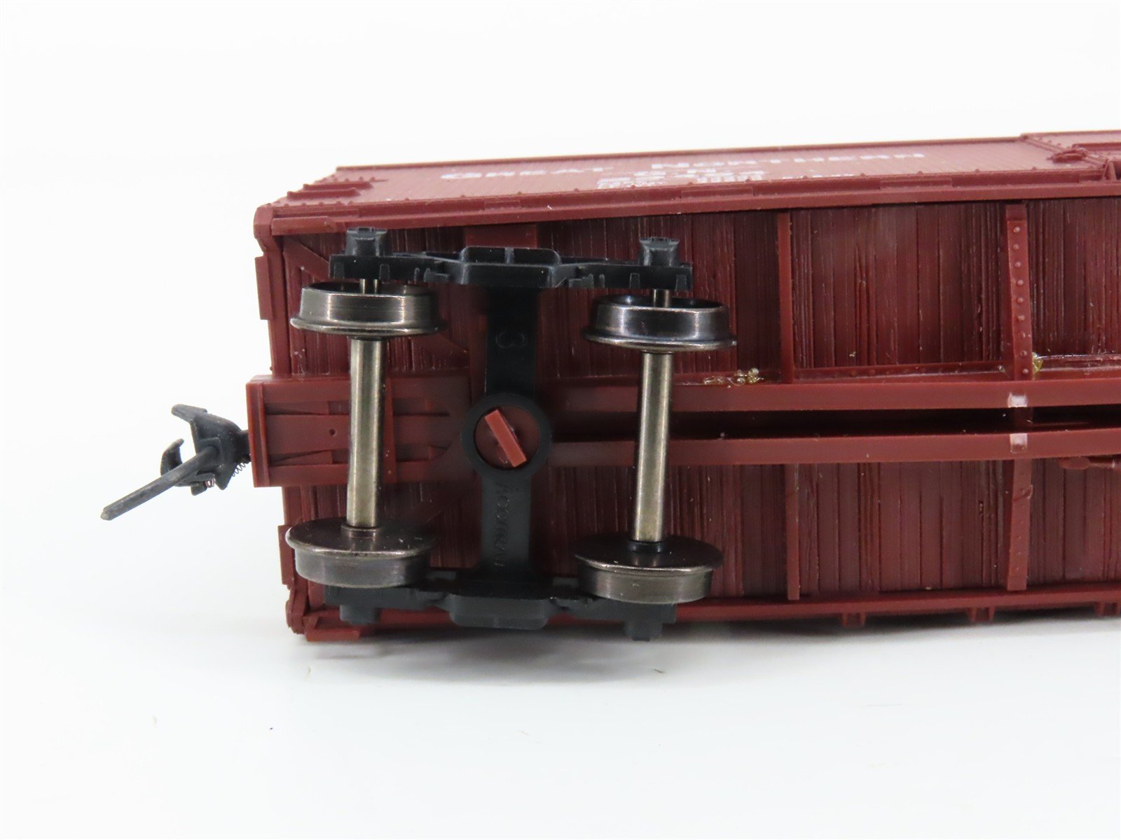 HO Scale Accurail 1595 GN Glacier National Park 40' Box Car #23494 - Upgraded