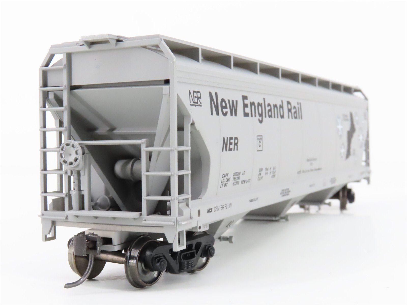 HO Scale Accurail NER New England Rail 3-Bay Covered Hopper #55550 - Upgraded