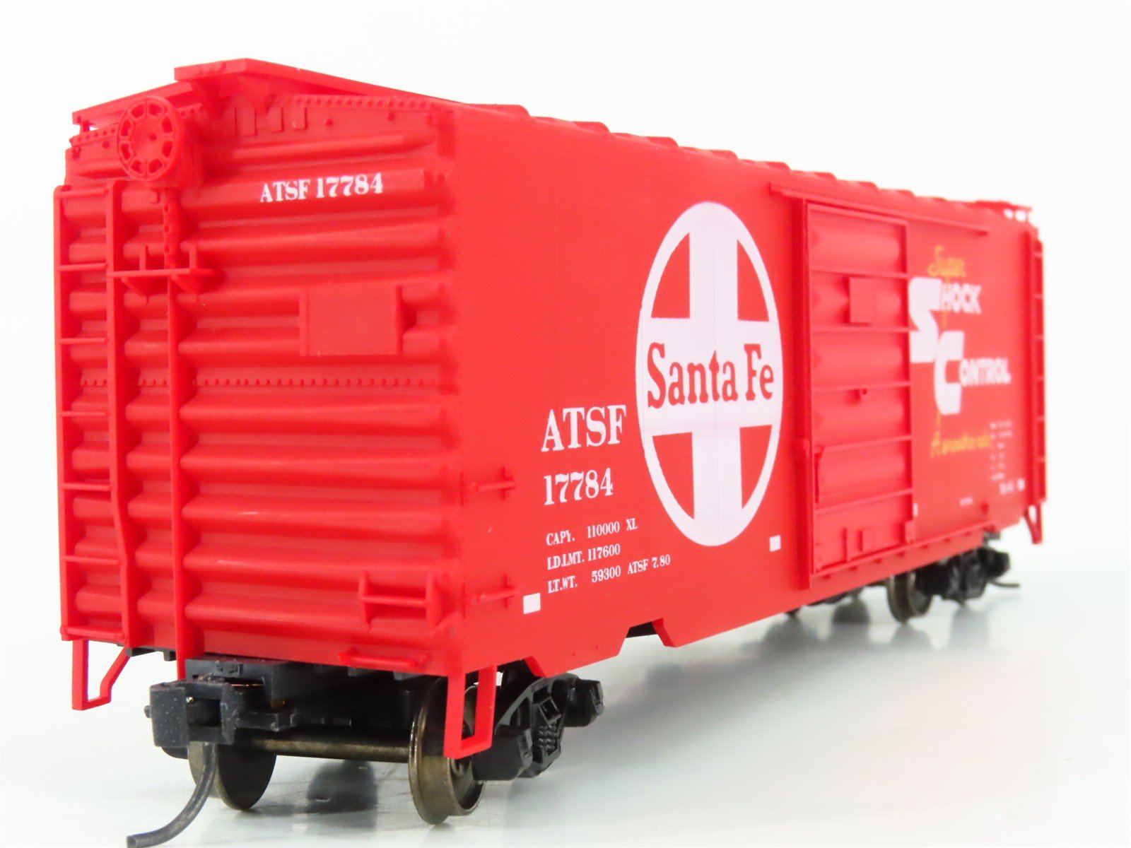 HO Scale Accurail 3401.1 ATSF Santa Fe 40' Steel Box Car #17784 - Upgraded