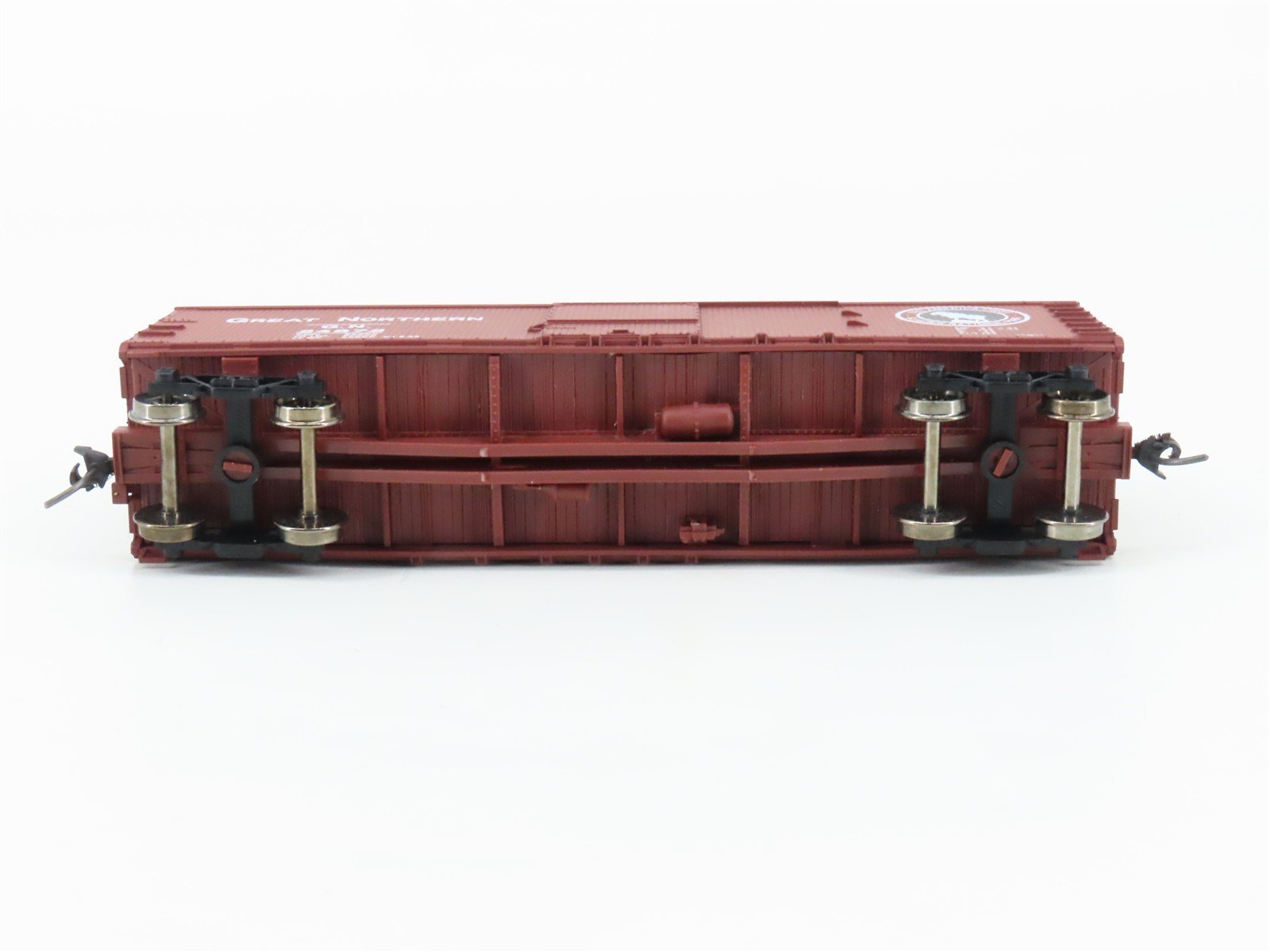 HO Scale Accurail 1595 GN Glacier National Park 40' Box Car #24872 - Upgraded