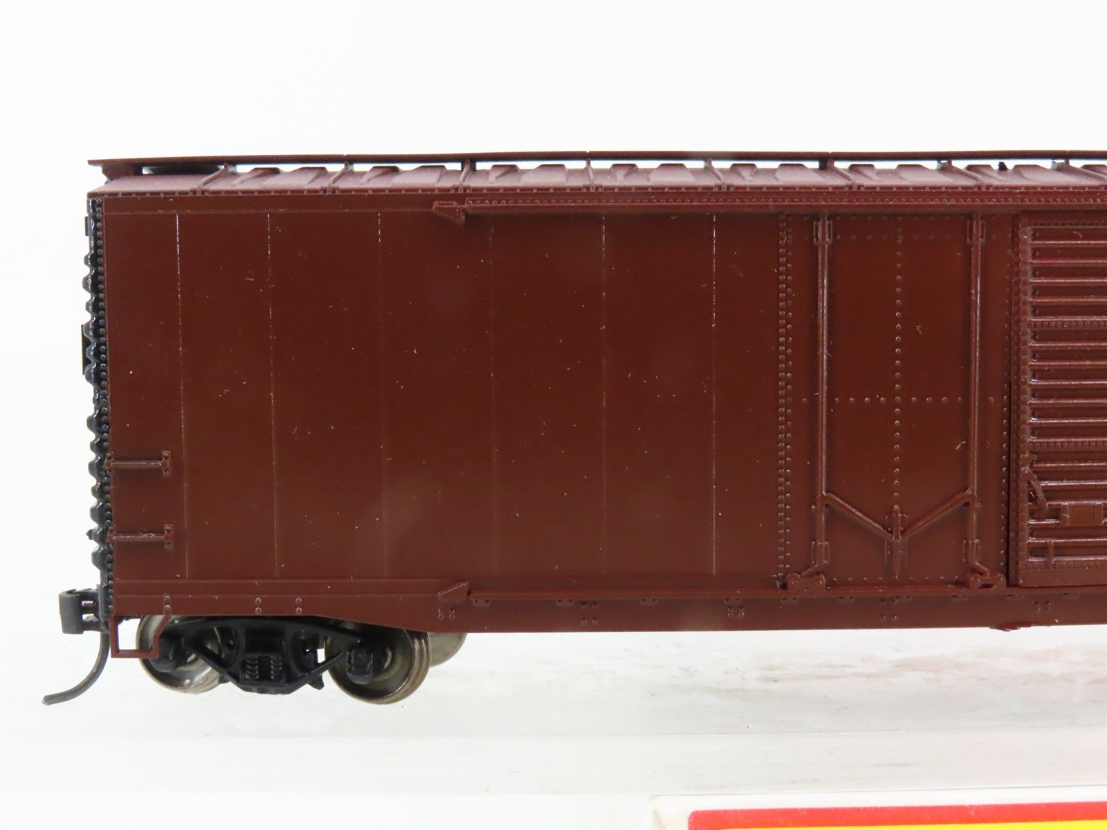 HO Scale Accurail 5300 Undecorated 50' Combination Door Box Car - Upgraded