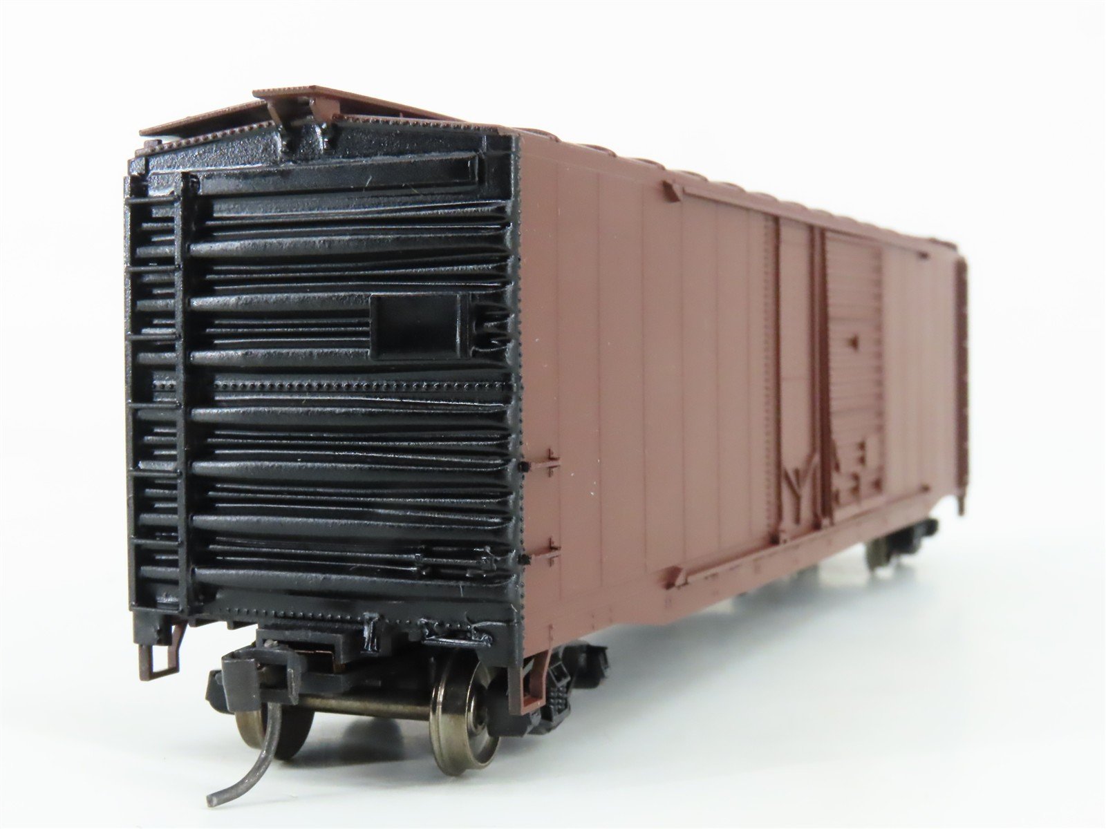 HO Scale Accurail 5300 Undecorated 50' Combination Door Box Car - Upgraded