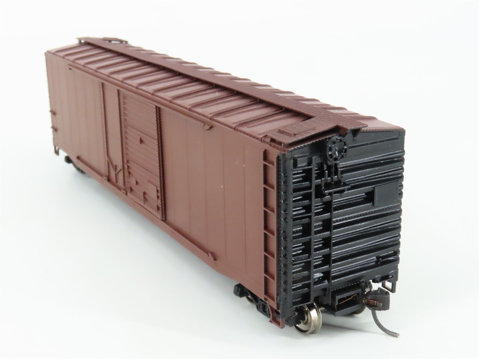 HO Scale Accurail 5300 Undecorated 50' Combination Door Box Car - Upgraded