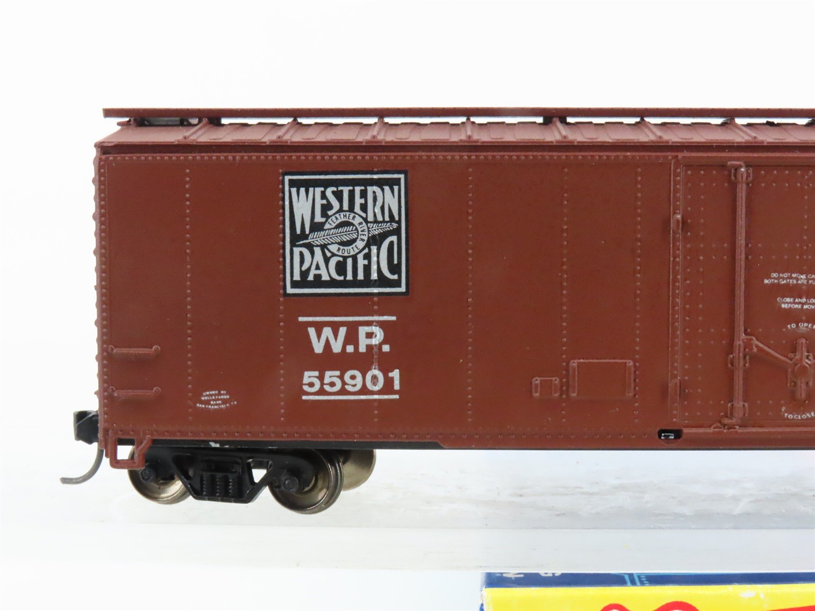HO Scale Roundhouse 1250 WP Western Pacific Feather 50' Box Car #59901 - Custom