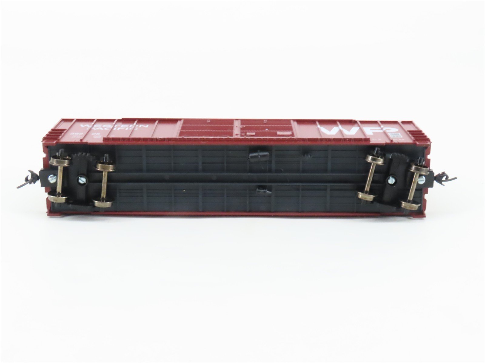 HO Scale Roundhouse 7745 WP Western Pacific 50' Box Car #38225 - Upgraded