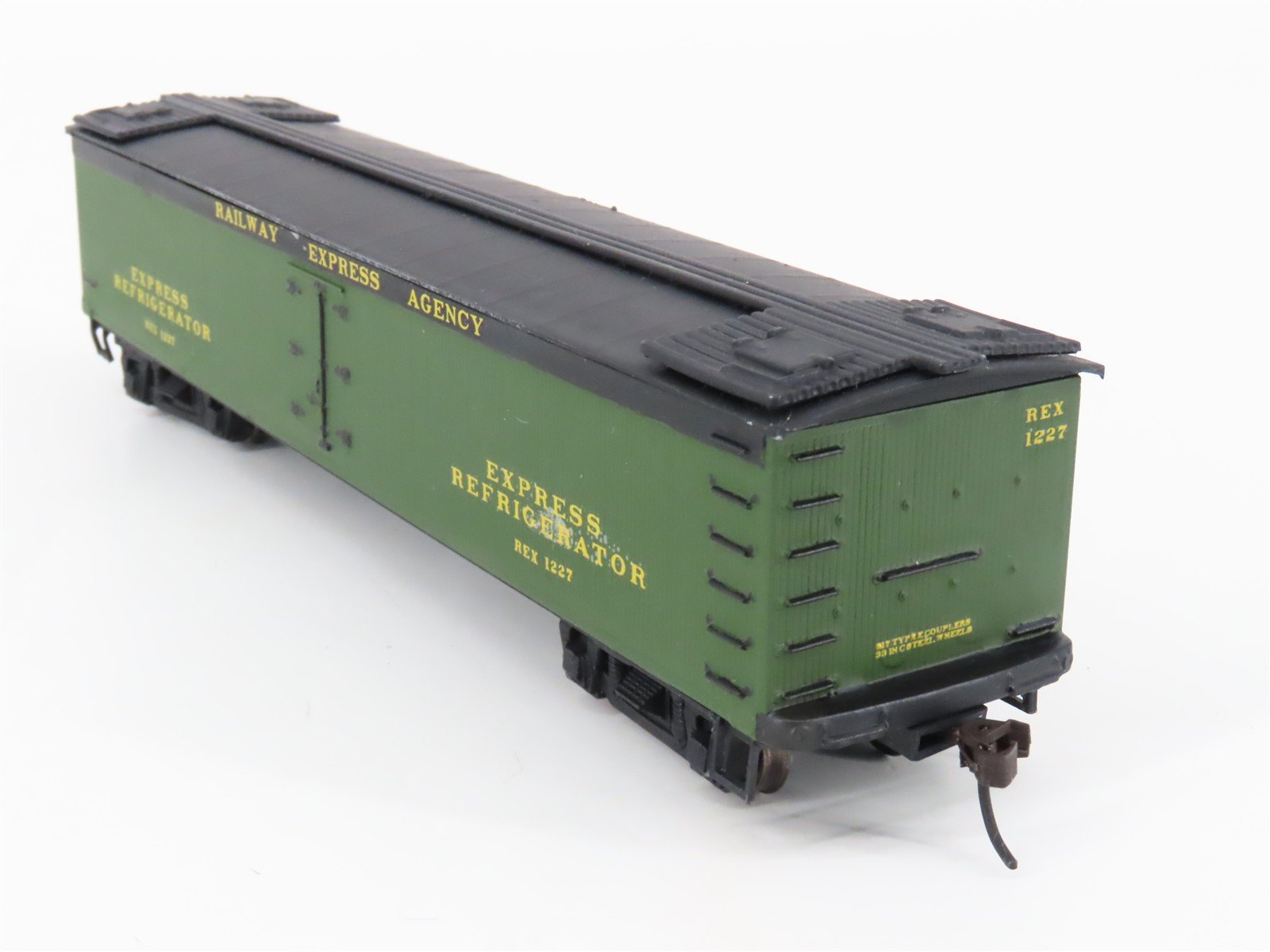 HO Scale Roundhouse 3600 REX Railway Express Agency 50' Reefer #1227 - Custom