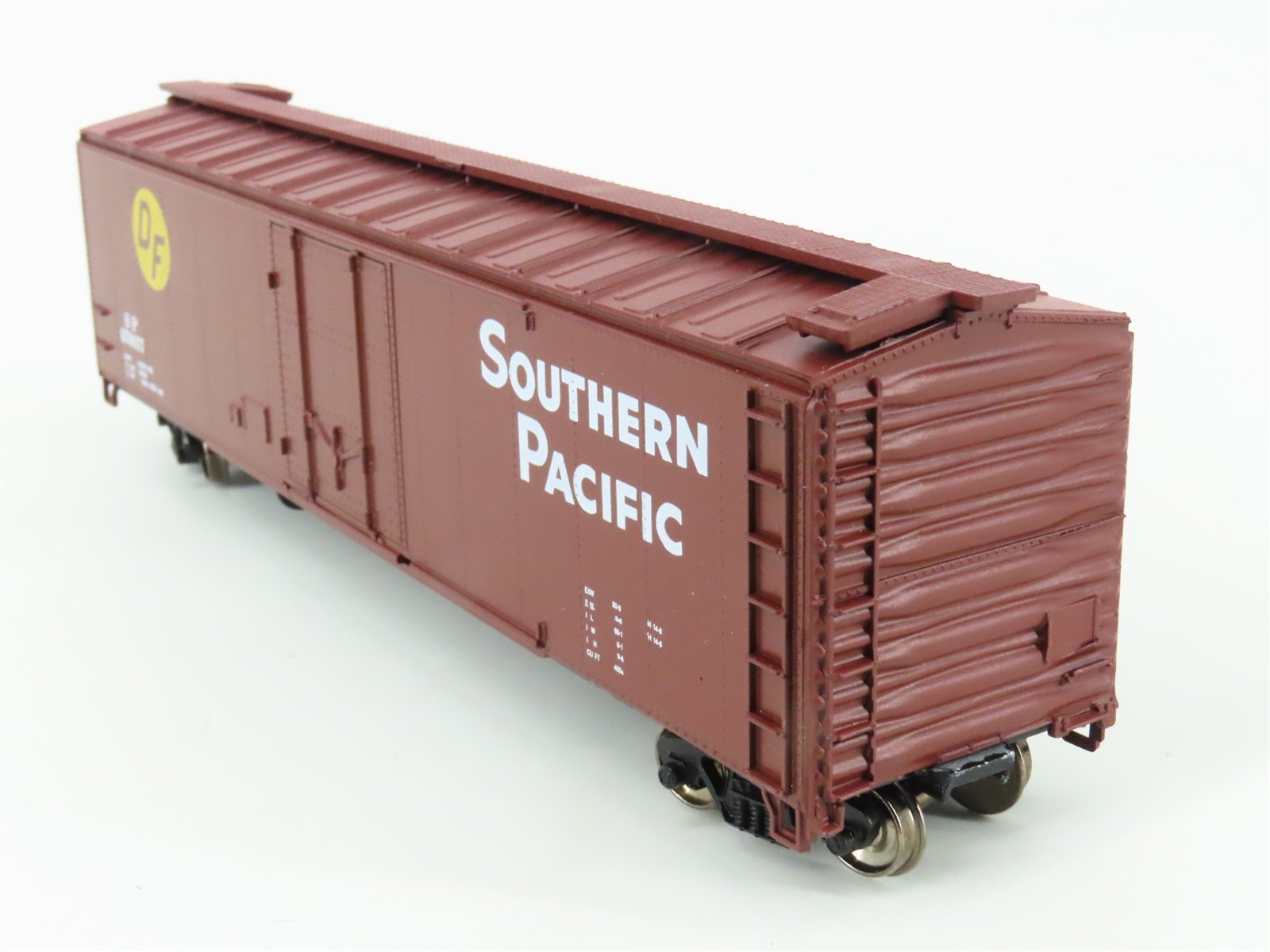 HO Scale Roundhouse 7726 SP Southern Pacific 50' Box Car #670057 - Upgraded