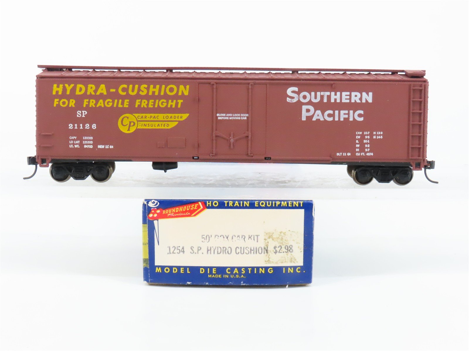 HO Scale Roundhouse 1254 SP Southern Pacific 50' Box Car #21126 - Upgraded