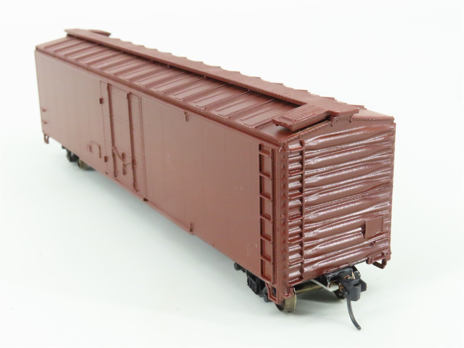 HO Scale Roundhouse 1250 Undecorated 50' Plug Door Box Car - Upgraded