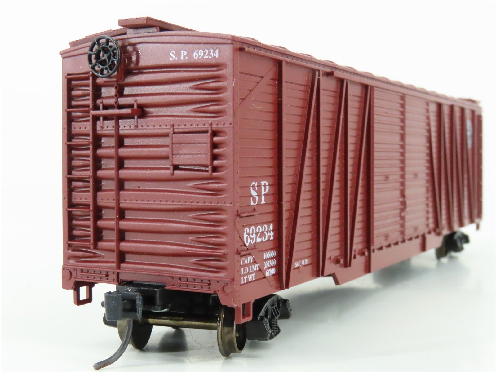 HO Scale Roundhouse 2163 SP Southern Pacific 50' Box Car #69234 - Upgraded