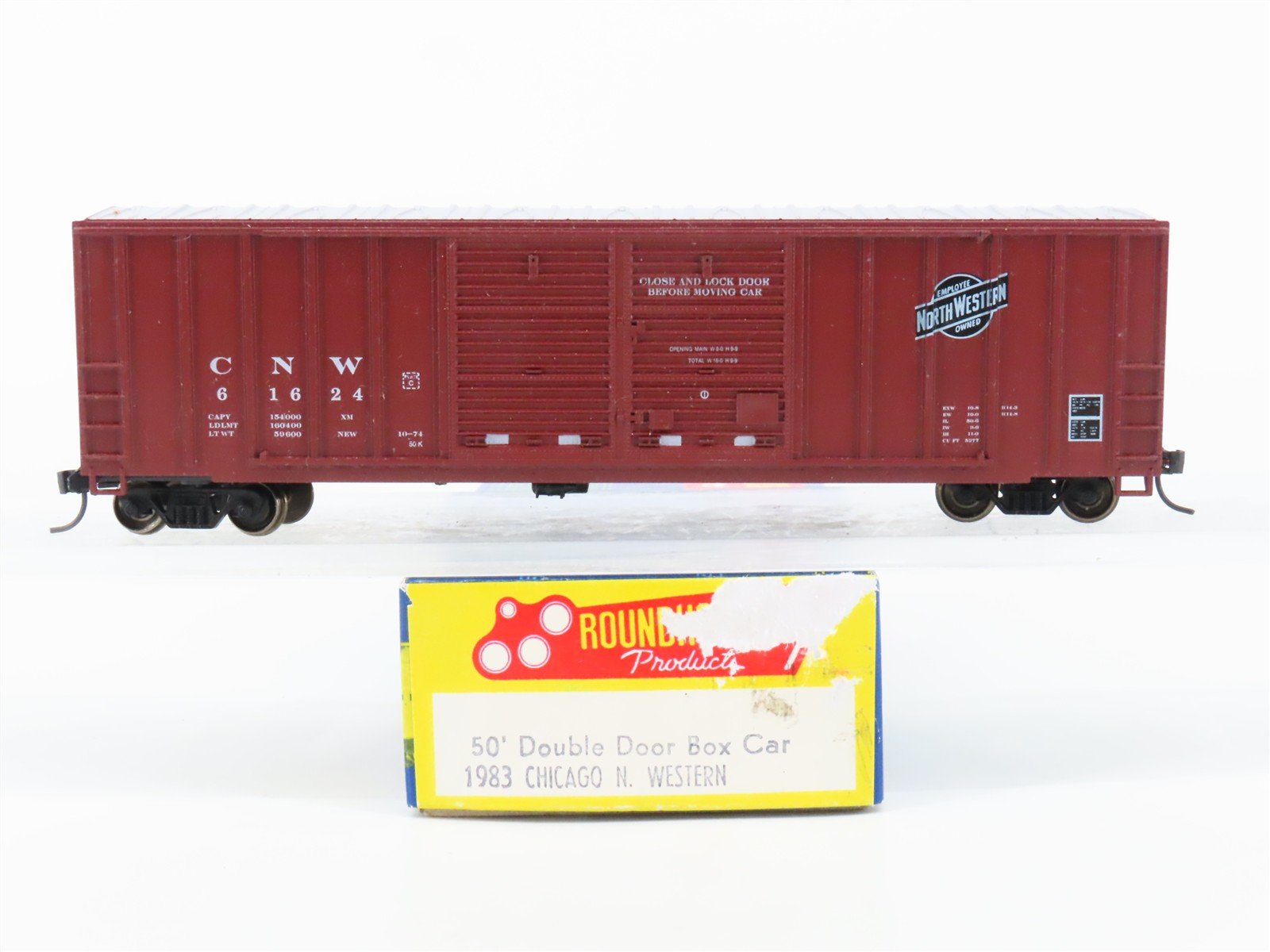 HO Scale Roundhouse 1983 CNW Chicago North Western 50' Box Car #61624 - Upgraded