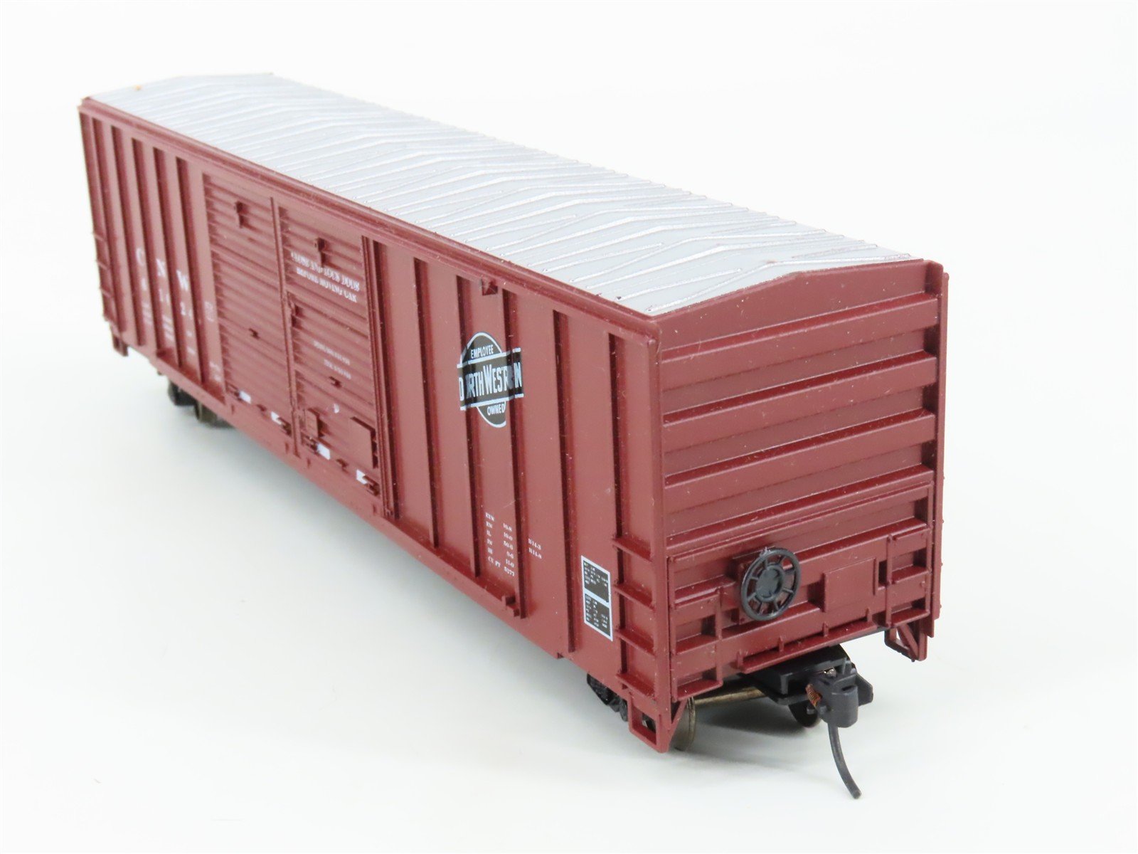 HO Scale Roundhouse 1983 CNW Chicago North Western 50' Box Car #61624 - Upgraded