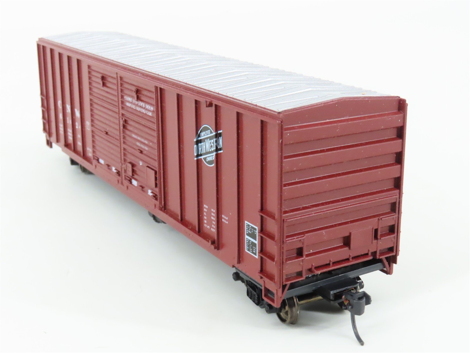 HO Scale Roundhouse 1983 CNW Chicago North Western 50' Box Car #61624 - Upgraded