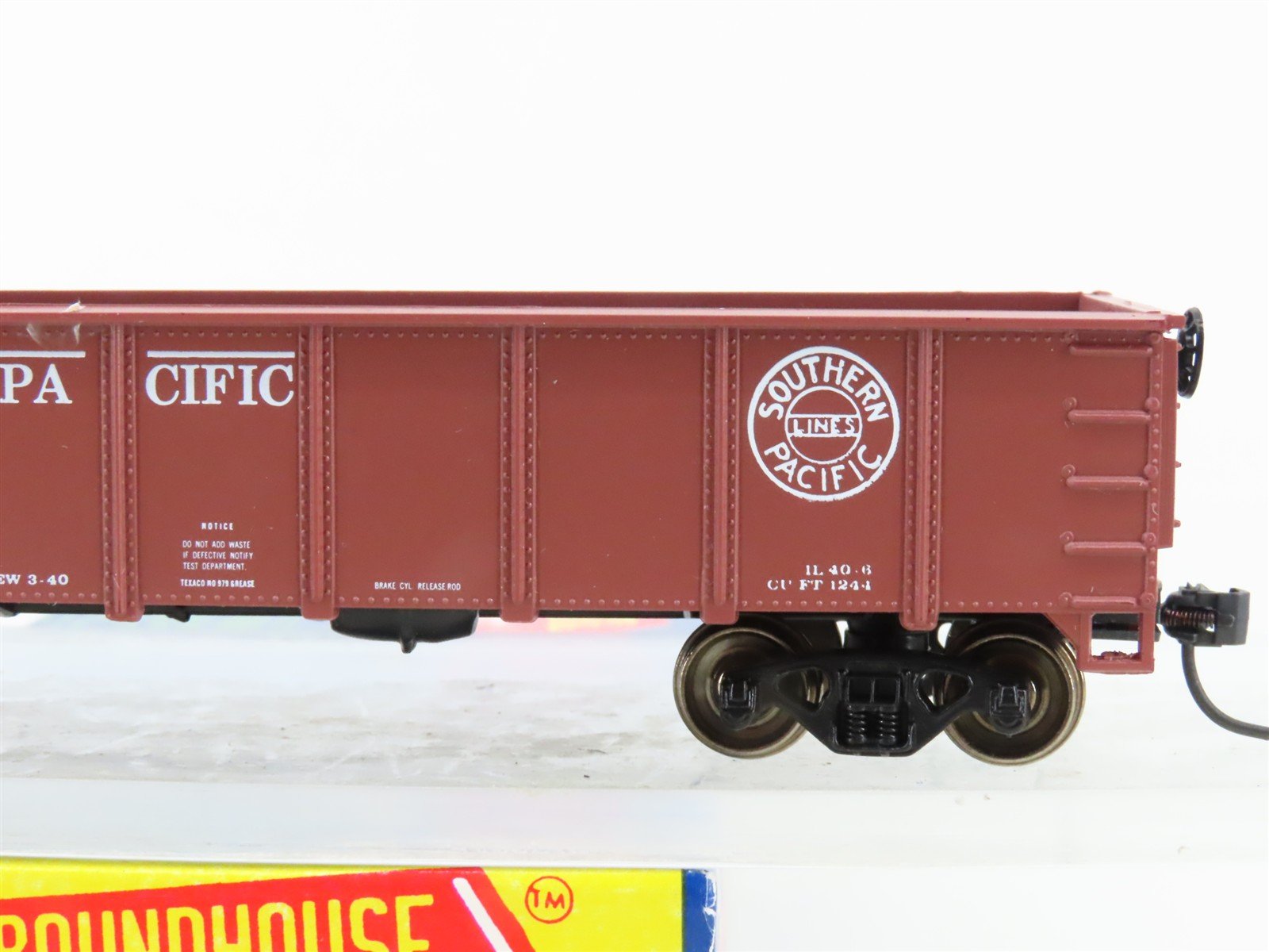 HO Scale Roundhouse 1343 SP Southern Pacific 40' Gondola #160775 - Upgraded