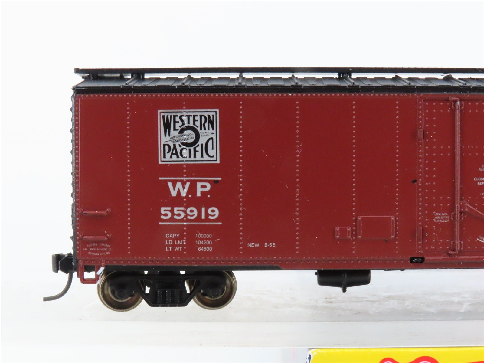 HO Scale Roundhouse 1271 WP Western Pacific Feather 50' Boxcar #55919 - Upgraded
