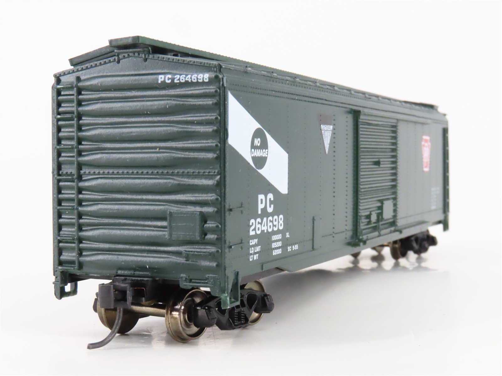 HO Scale Roundhouse 1192 PRR/PC Penn Central 50' GAEX Box Car #264698 Upgraded