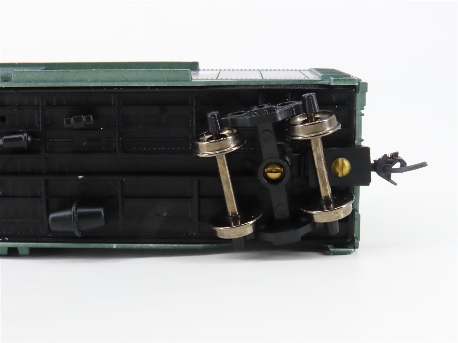 HO Scale Roundhouse 1192 PRR/PC Penn Central 50' GAEX Box Car #264698 Upgraded
