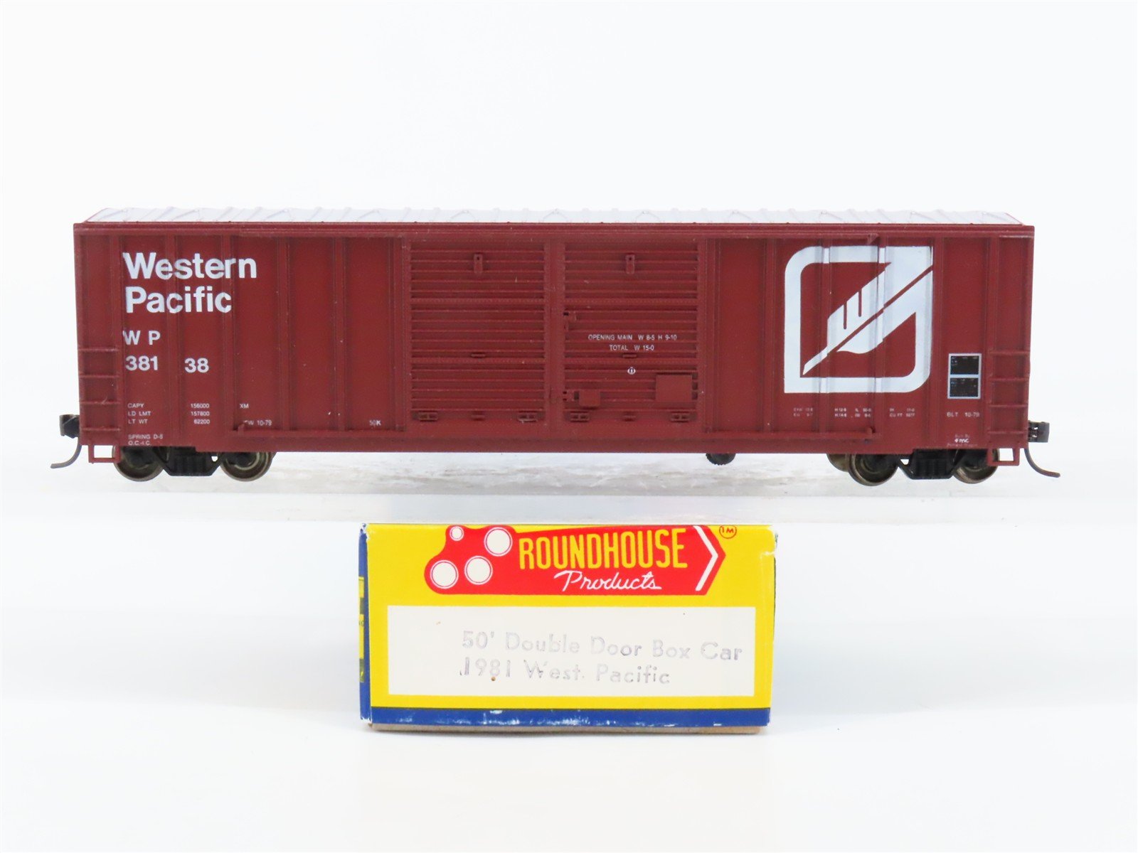 HO Scale Roundhouse 1981 WP Western Pacific Feather 50' Boxcar #38138 - Upgraded