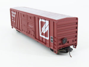 HO Scale Roundhouse 1981 WP Western Pacific Feather 50' Boxcar #38138 - Upgraded