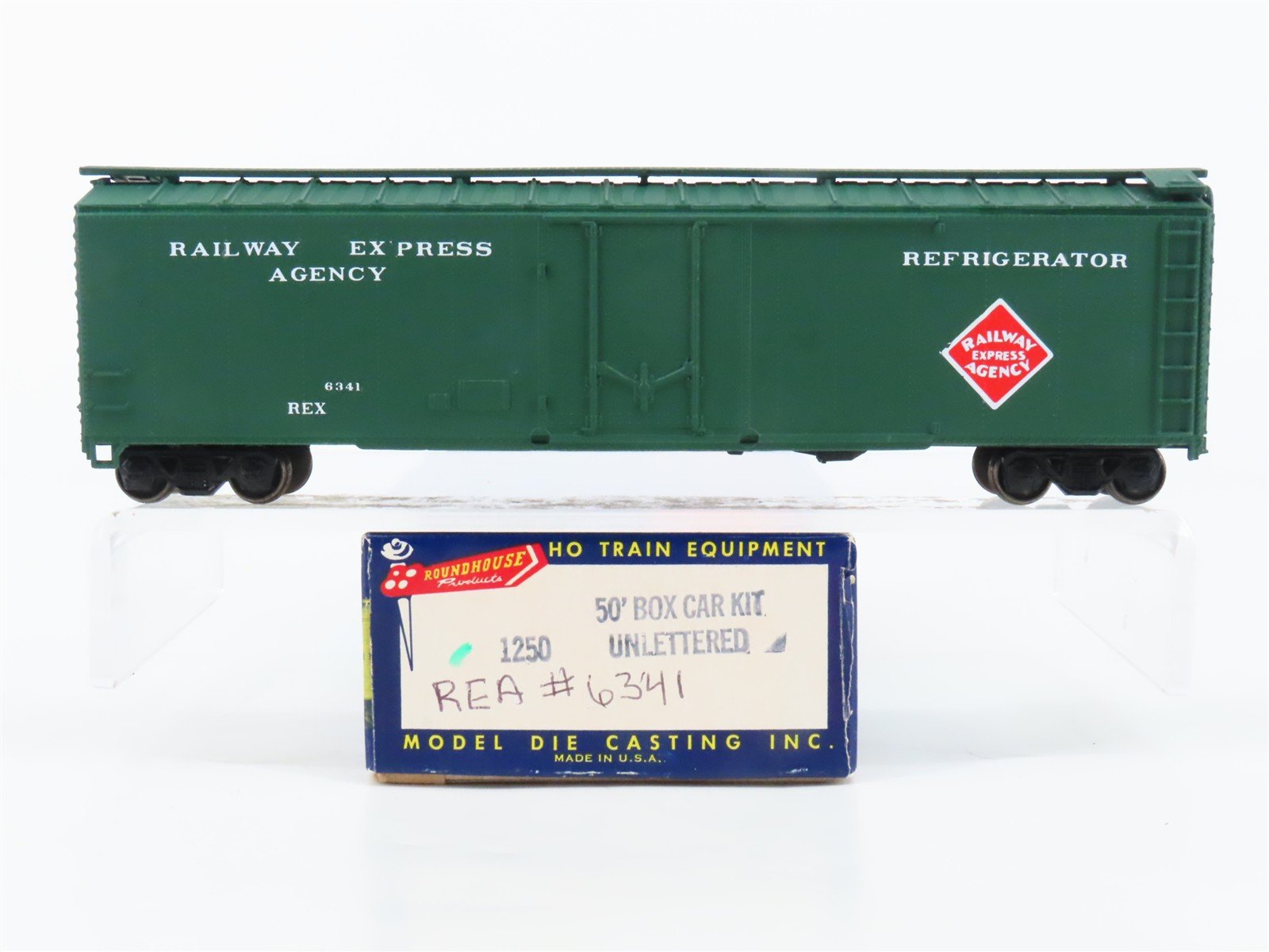 HO Scale Roundhouse REX Railway Express Agency 50' Reefer #6341 - Custom