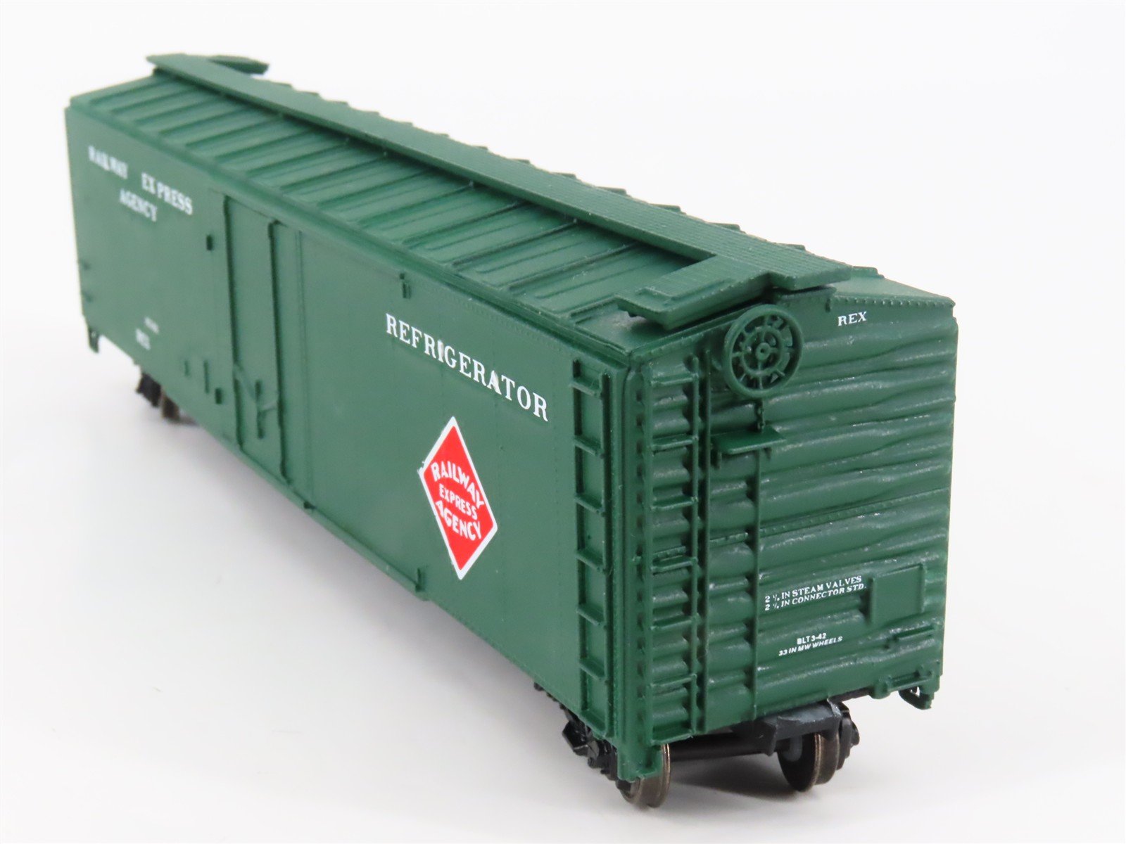 HO Scale Roundhouse REX Railway Express Agency 50' Reefer #6341 - Custom