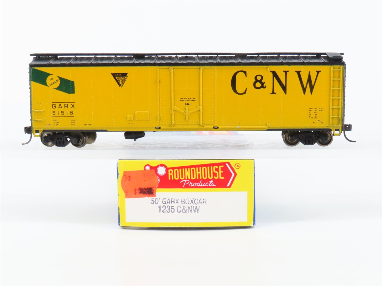 HO Roundhouse 1235 GARX CNW Chicago & North Western 50' Box Car #51516 Upgraded