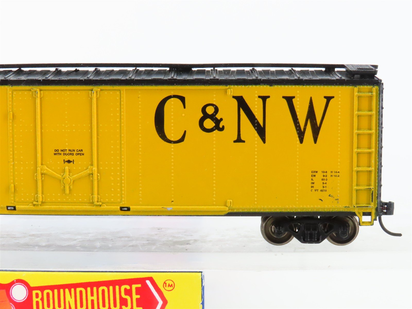 HO Roundhouse 1235 GARX CNW Chicago & North Western 50' Box Car #51516 Upgraded