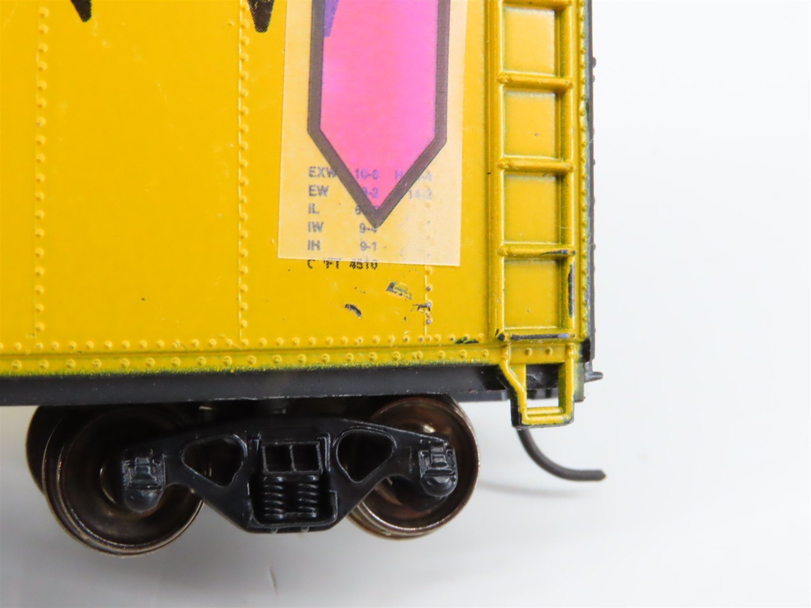 HO Roundhouse 1235 GARX CNW Chicago & North Western 50' Box Car #51516 Upgraded