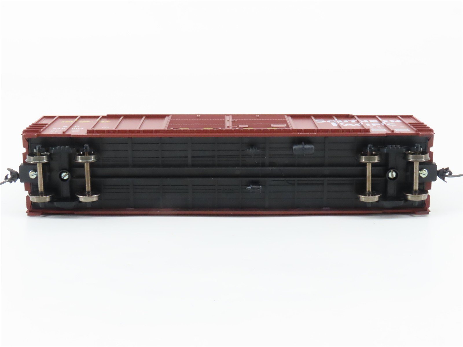 HO Scale Roundhouse J568 SP Southern Pacific 50' Box Car #246004 - Upgraded
