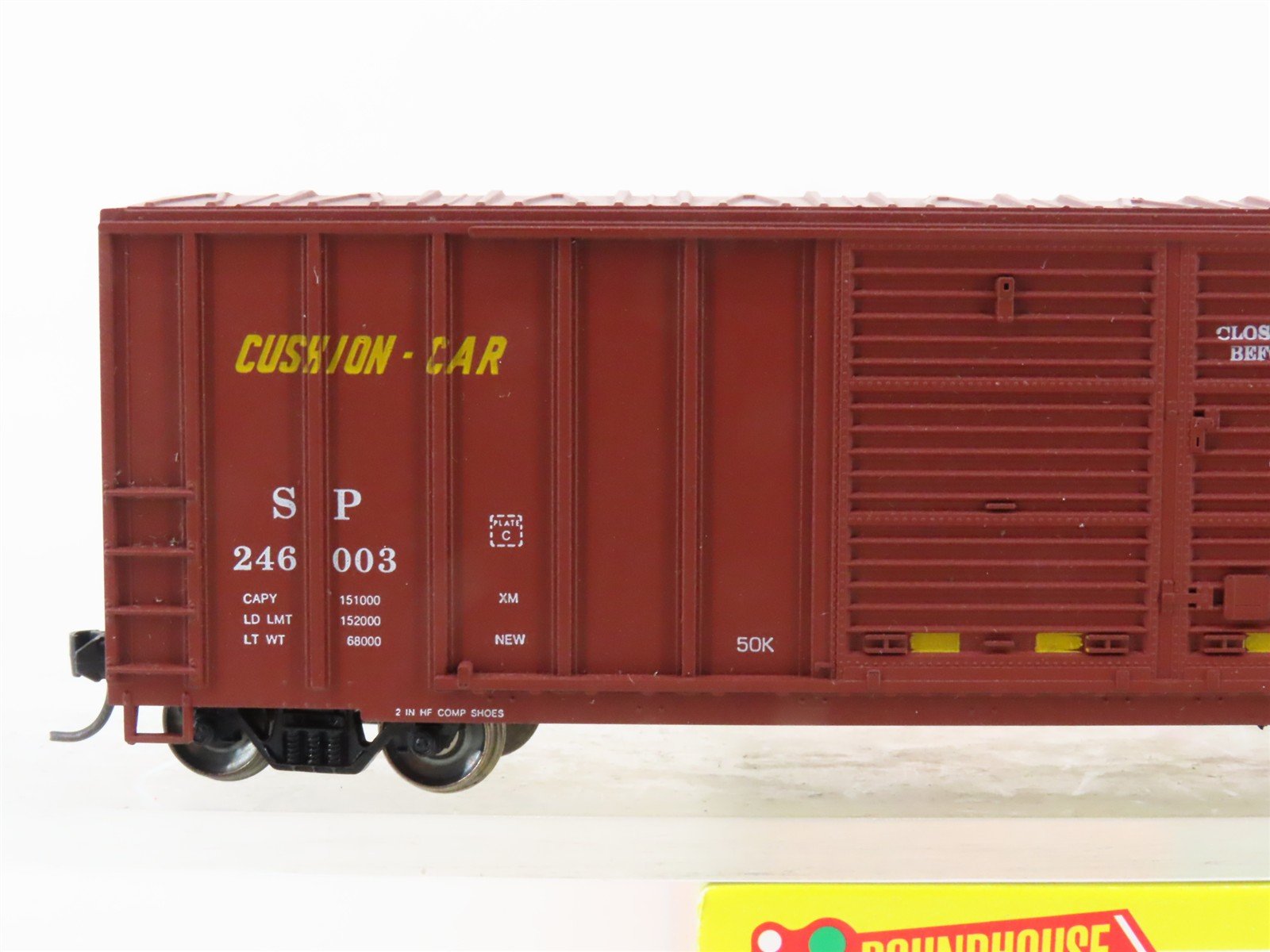 HO Scale Roundhouse J568 SP Southern Pacific 50' Box Car #246003 - Upgraded