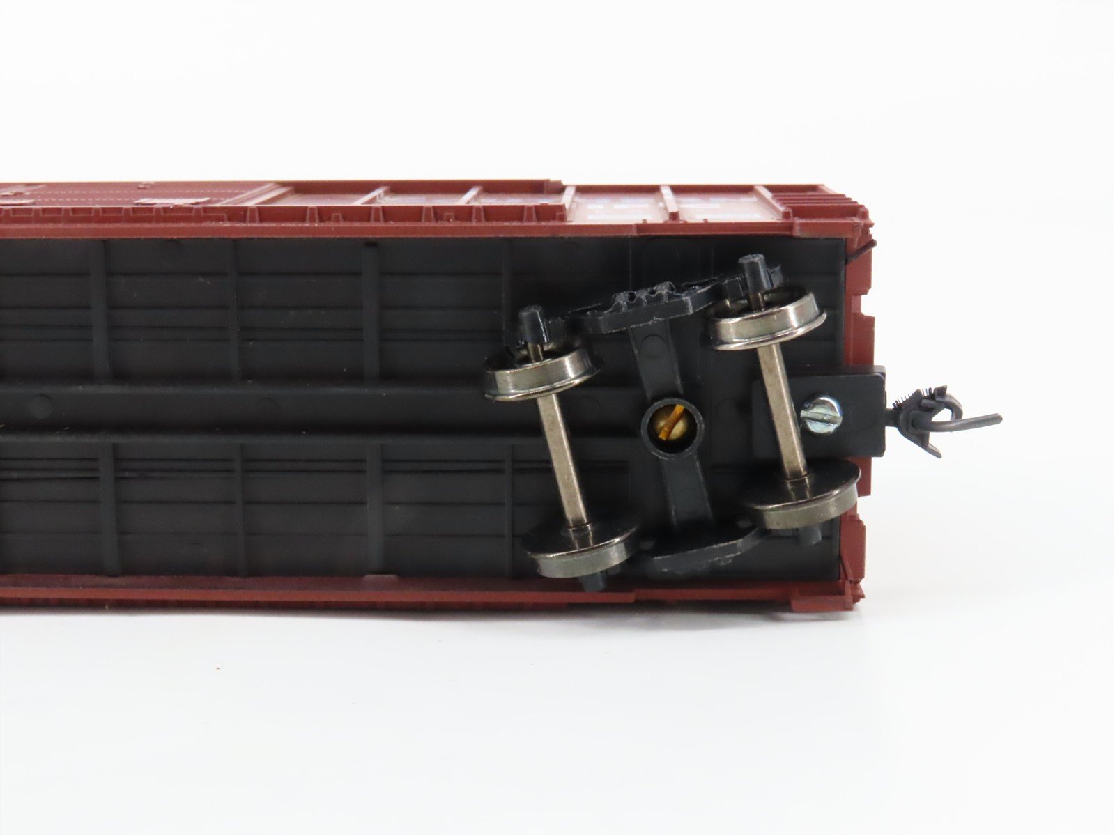 HO Scale Roundhouse J568 SP Southern Pacific 50' Box Car #246006 - Upgraded
