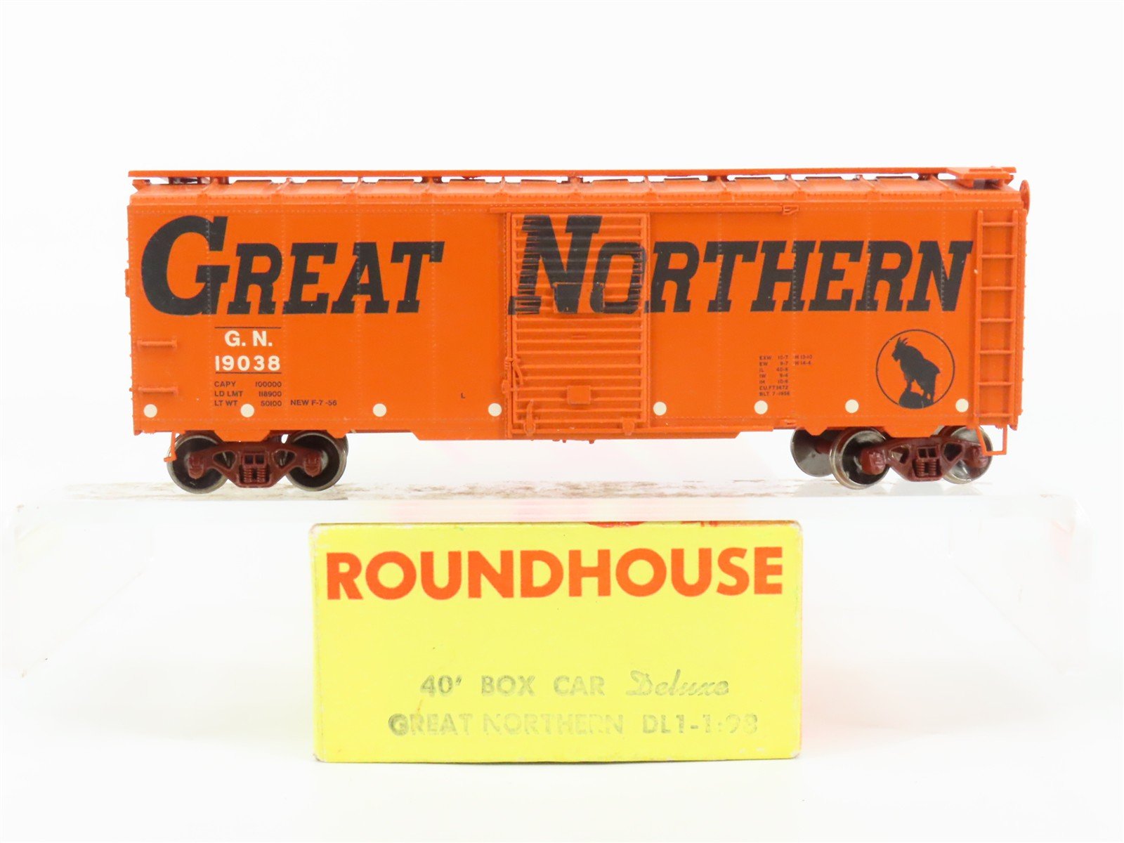 HO Scale Roundhouse DL1-1:98 GN Great Northern 40' Box Car #19038 - Upgraded