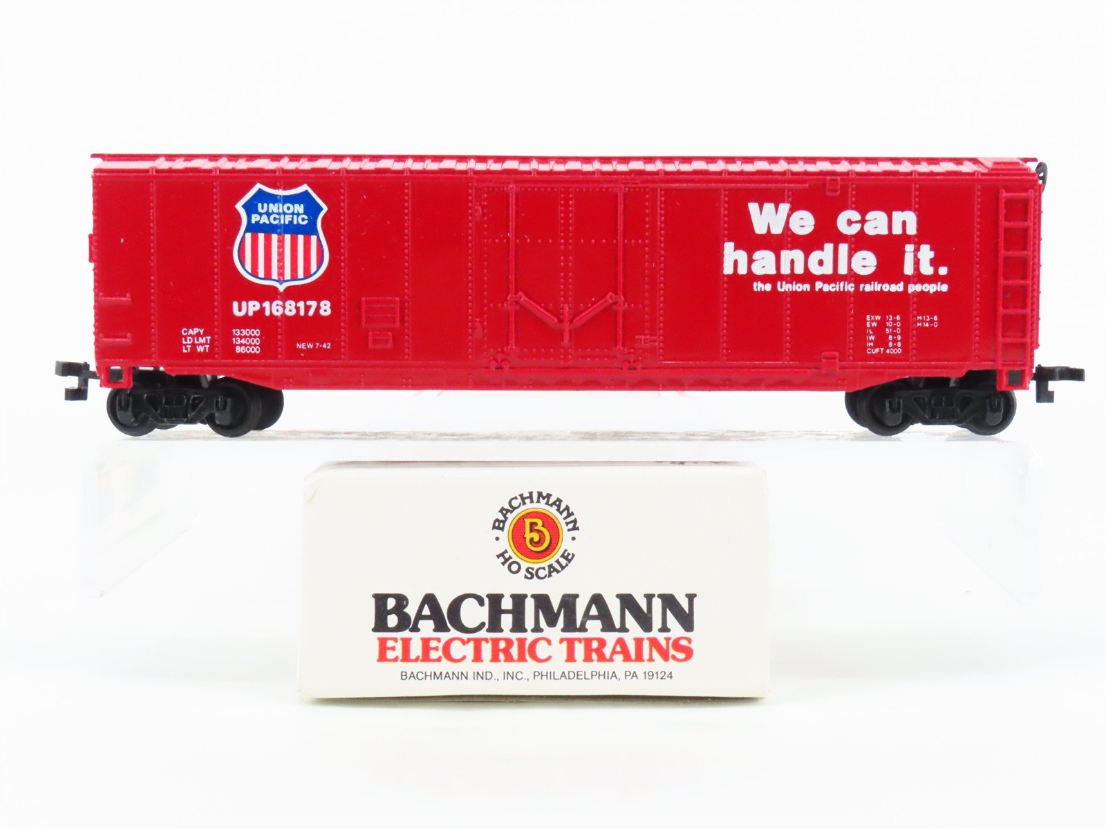 HO Scale Bachmann UP Union Pacific Railroad Plug Door Box Car #168178