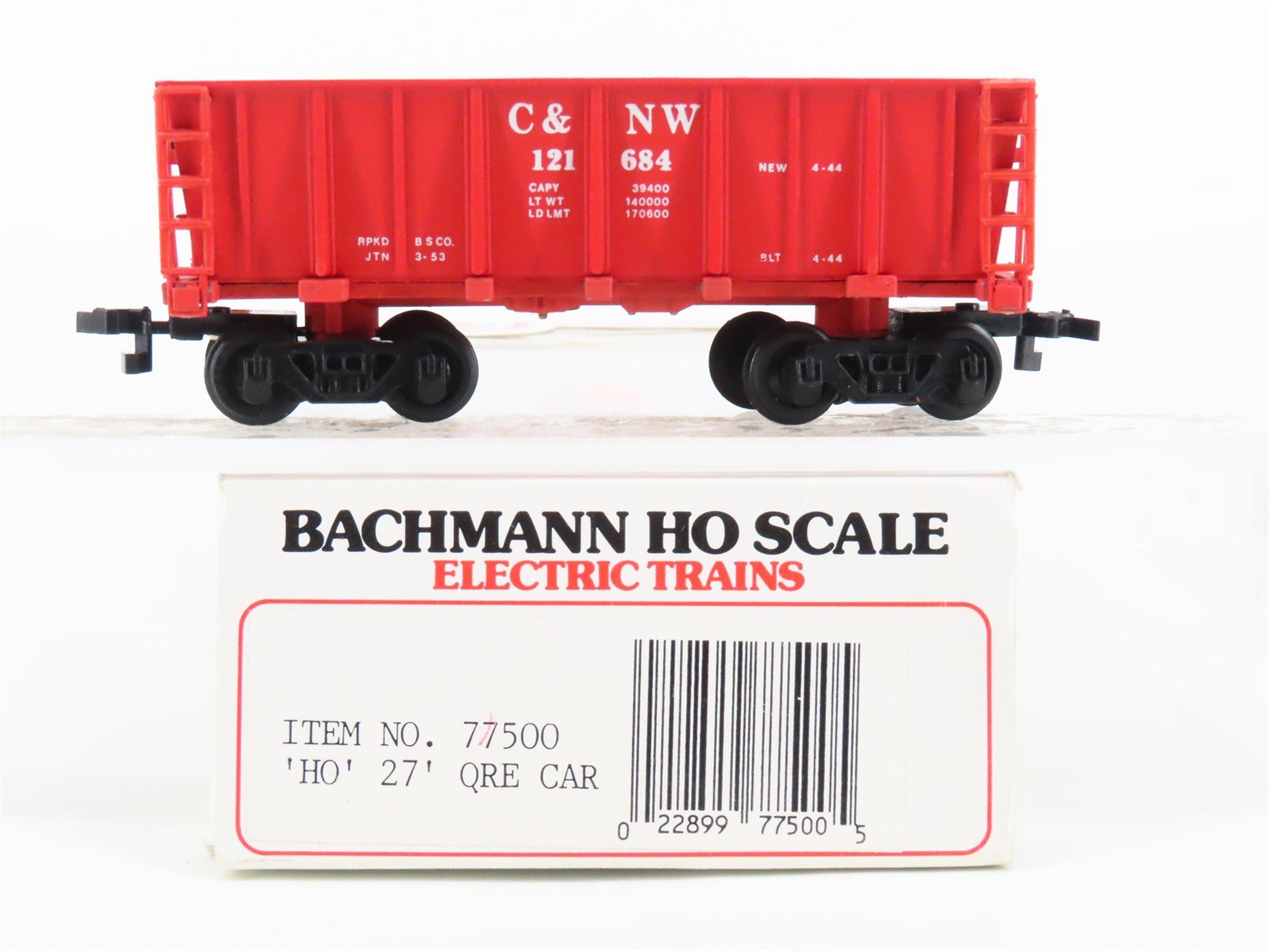 HO Scale Bachmann 77500 C&NW Chicago & North Western Railroad Ore Car #121684