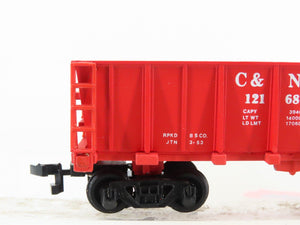 HO Scale Bachmann 77500 C&NW Chicago & North Western Railroad Ore Car #121684