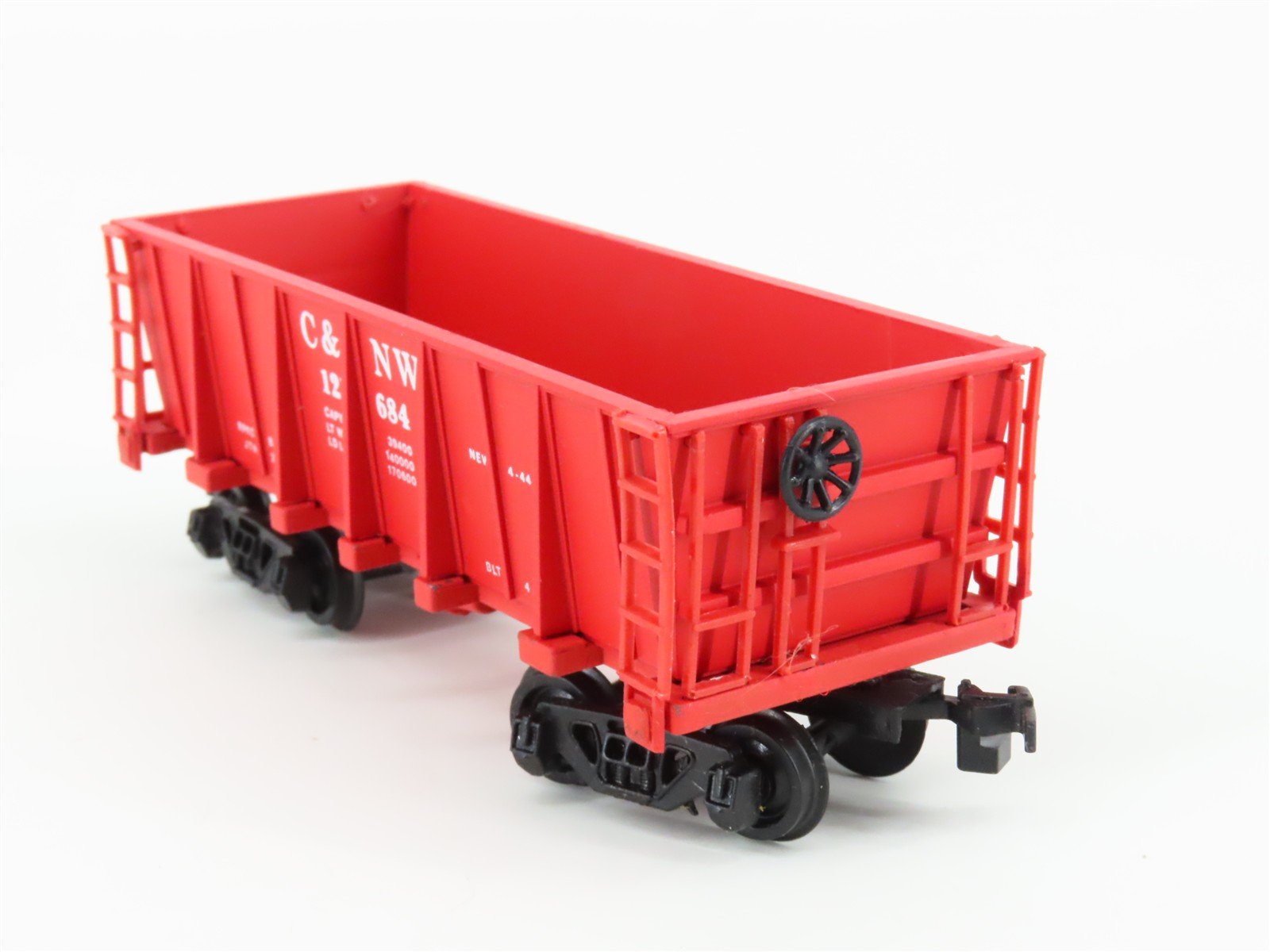 HO Scale Bachmann 77500 C&NW Chicago & North Western Railroad Ore Car #121684