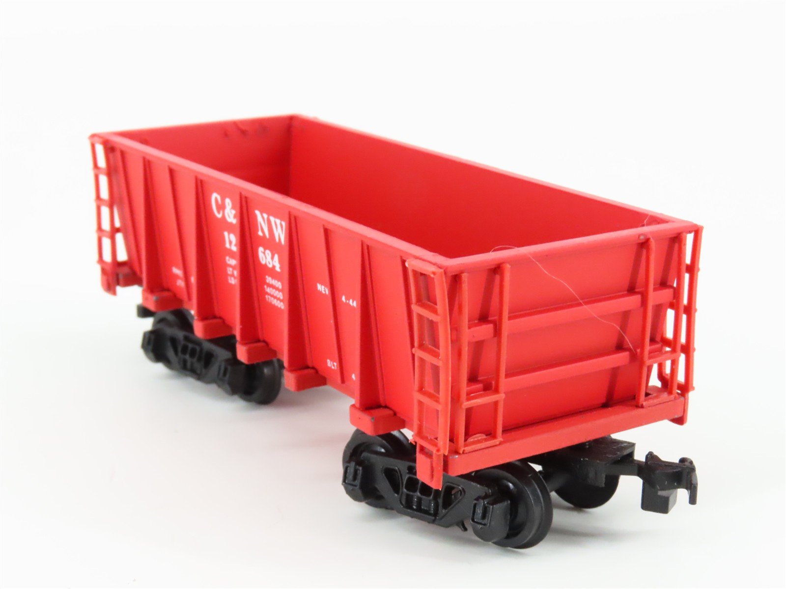 HO Scale Bachmann 77500 C&NW Chicago & North Western Railroad Ore Car #121684