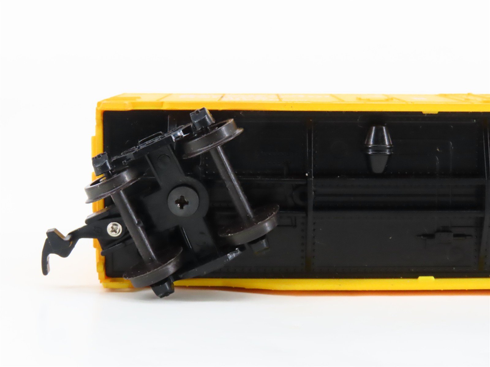 HO Scale Bachmann MILW Milwaukee Road Single Plug Door Box Car #56500