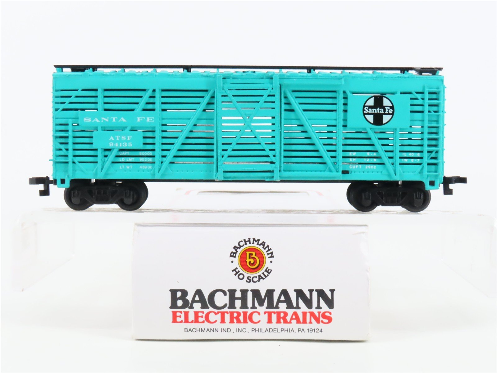 HO Scale Bachmann ATSF Santa Fe Railroad Stock Car #94135