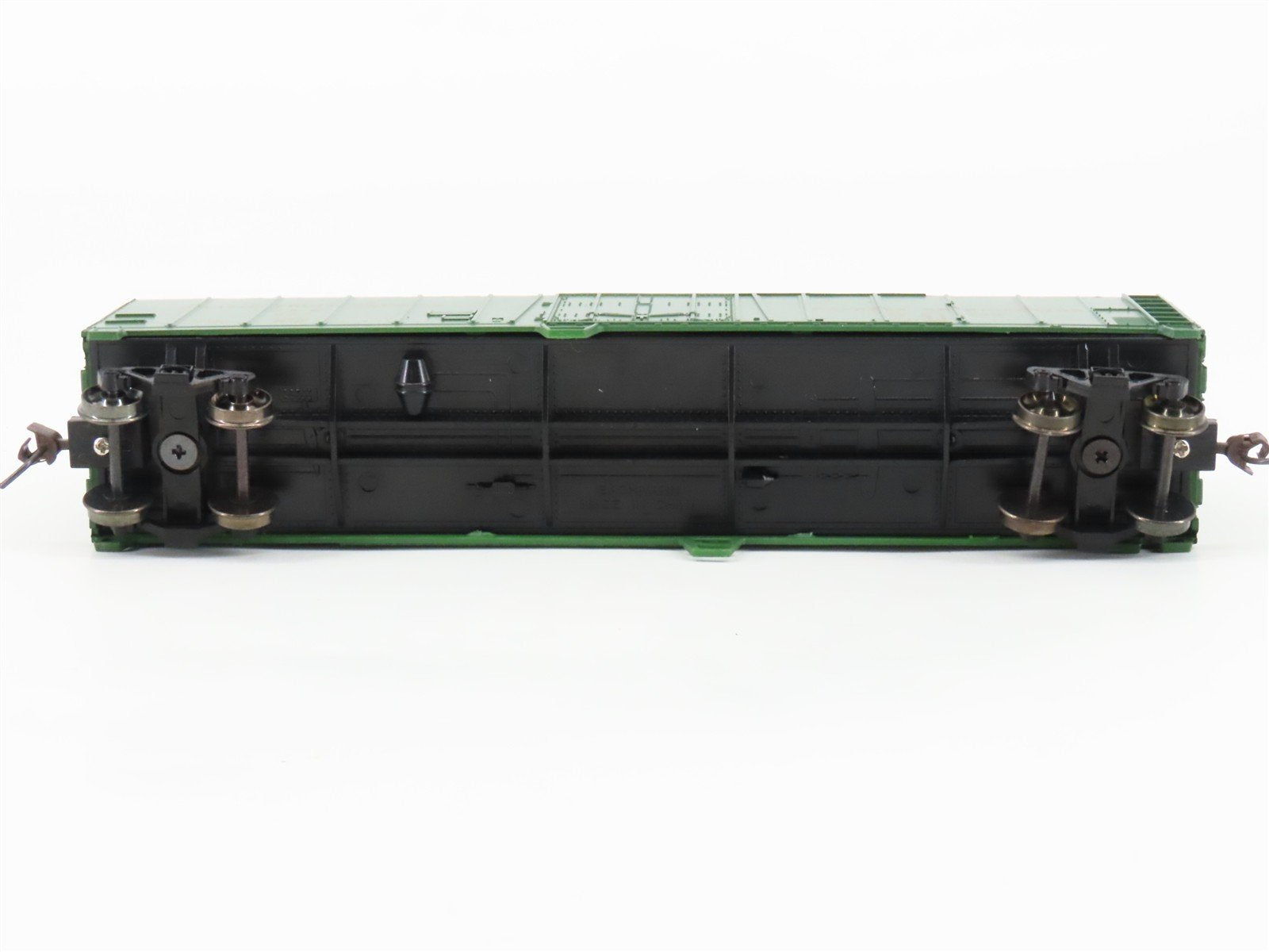 HO Bachmann Silver Series 17948 PFE Pacific Fruit Express Mechanical Reefer #924